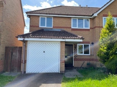 Semi-detached house to rent in Hogarth Close, Hinckley LE10
