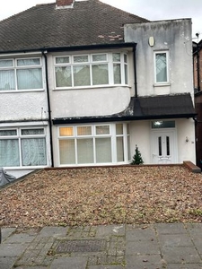 Semi-detached house to rent in Hollyhurst Grove, Birmingham B26