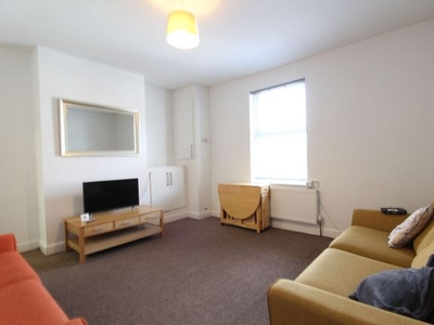 Shared accommodation to rent in Sharrow Vale Road, Sheffield S11