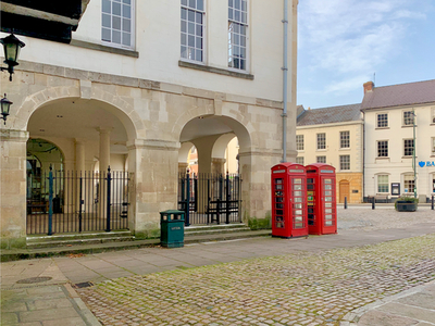 Studio to rent in Beaufort Arms Court Shopping Mews, Agincourt Square, Monmouth NP25
