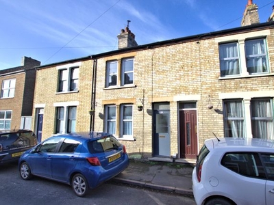 Terraced house for sale in Hobart Road, Cambridge CB1
