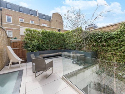 Terraced house for sale in Warriner Gardens, Prince Of Wales Drive, London SW11