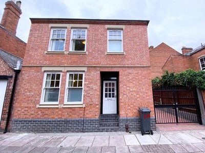 Terraced house to rent in Abingdon Road, Clarendon Park, Leicester LE2