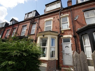 Terraced house to rent in Delph Mount, Woodhouse, Leeds LS6