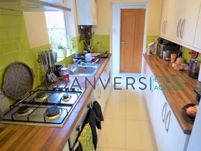 Terraced house to rent in Grasmere Street, Leicester LE2