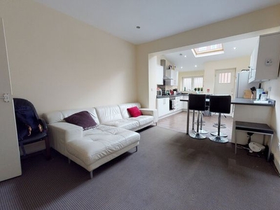 Terraced house to rent in Hartley Grove, Woodhouse, Leeds LS6