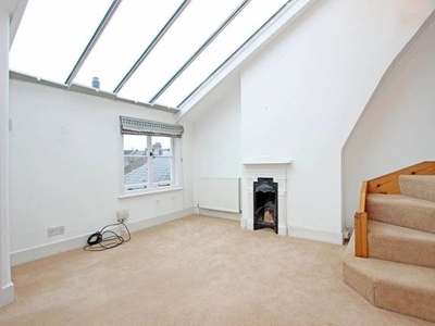Terraced house to rent in Hotham Road, West Putney, London SW15