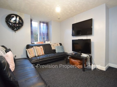 Terraced house to rent in Providence Avenue, Woodhouse, Leeds LS6