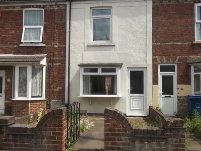 Terraced house to rent in Ropery Road, Gainsborough DN21