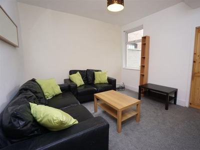 Terraced house to rent in Shoreham Street, City Centre, Sheffield S1
