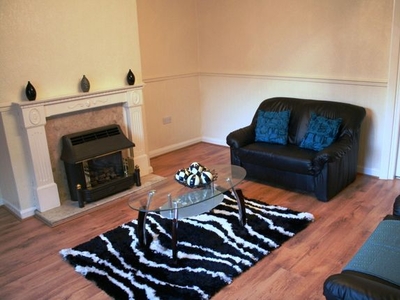 Terraced house to rent in Stanmore Grove, Leeds LS4