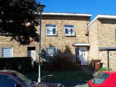 Terraced house to rent in The Pastures, Hatfield AL10