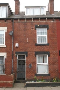 Terraced house to rent in Thornville Street, Hyde Park, Leeds LS6