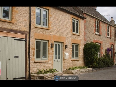 Terraced house to rent in Wraggs Row, Stow On The Wold, Cheltenham GL54