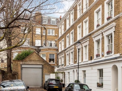 Town house for sale in Ansdell Terrace, London W8