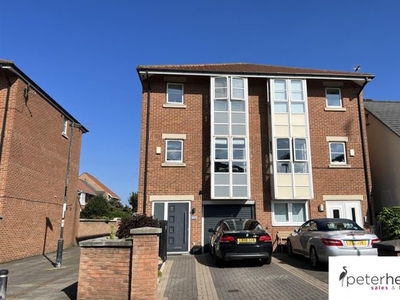 Town house for sale in Barbary Drive, North Haven, Sunderland SR6