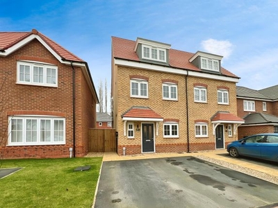 Town house for sale in Century Avenue, Northwich CW8