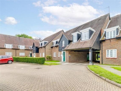 2 Bedroom Apartment For Sale In Welwyn Garden City, Hertfordshire