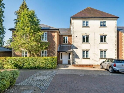 2 Bedroom Apartment Winchester Hampshire