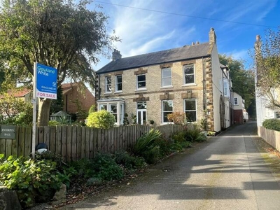 2 Bedroom Flat For Sale In Hutton Rudby, Yarm