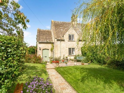 2 Bedroom House Cirencester Gloucestershire