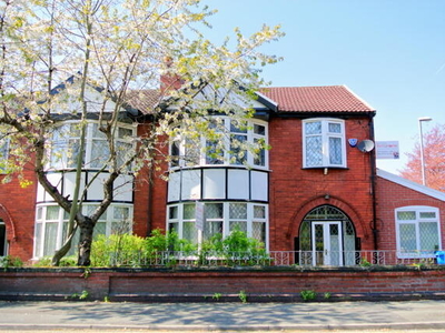 7 Bedroom Semi-detached House For Rent In Fallowfield