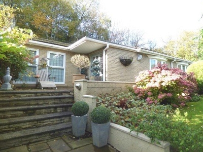Bungalow to rent in Disley, Stockport SK12