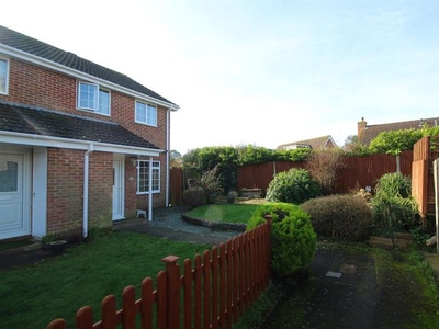 End terrace house to rent in Samber Close, Lymington SO41