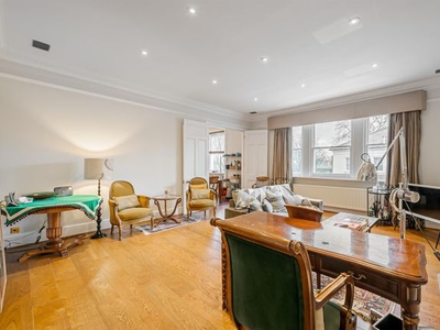 Flat for sale in Old Brompton Road, London SW5