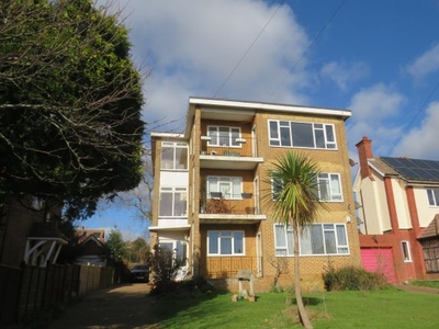 Flat to rent in Cooden Drive, Bexhill-On-Sea TN39