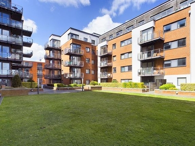 Flat to rent in Mistral, Channel Way, Ocean Village, Southampton, Hampshire SO14