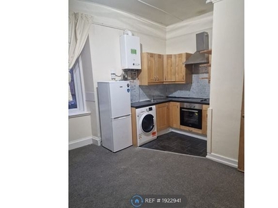 Flat to rent in North Junction Street, Edinburgh EH6