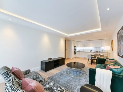 Flat to rent in Temple House, 190 Strand, London WC2R