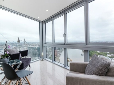 Flat to rent in The Tower, 1 St. George Wharf SW8