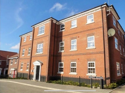 Flat to rent in Trinity Square, Loddon, Norwich NR14