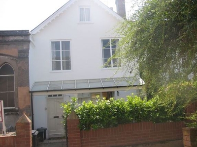 Maisonette to rent in Chapel Place, Fore Street, Topsham, Exeter EX3