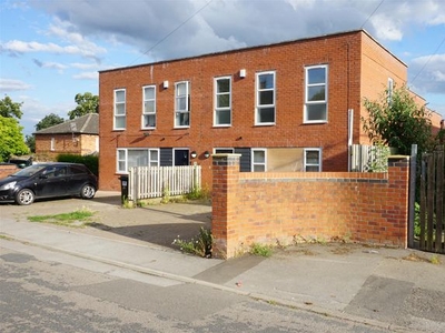 Property for sale in Washington Road, Goldthorpe, Barnsley S63