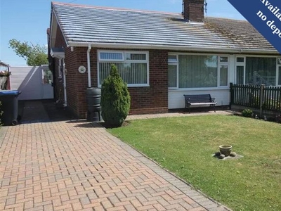 Semi-detached bungalow to rent in South Street, Whitstable CT5