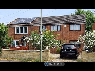 Semi-detached house to rent in Green, Kidlington OX5