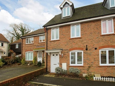 Semi-detached house to rent in Orchard Close, Burgess Hill RH15