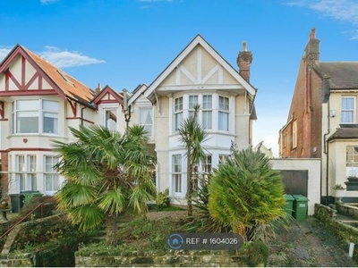 Semi-detached house to rent in Tower Road West, St Leonards-On-Sea TN38