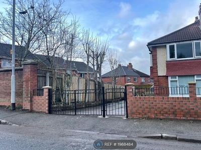Semi-detached house to rent in Whitehall Road, Leeds LS12