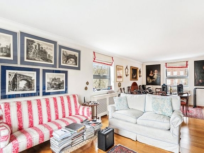 Studio for sale in Somerset Square, Holland Park, London W14
