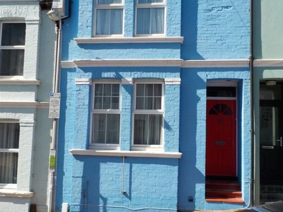 Terraced house to rent in Blaker Street, Brighton BN2