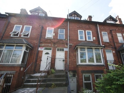 Terraced house to rent in Brudenell Road, Hyde Park, Leeds LS6