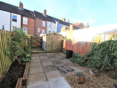 Terraced house to rent in Marion Road, Norwich NR1