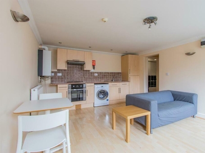 1 bedroom apartment for rent in Richmond Road, Cardiff, CF24