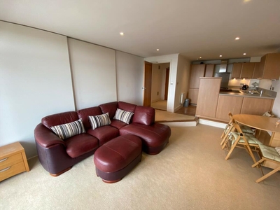 1 bedroom apartment for rent in Windsor Esplanade, Cardiff Bay, CF10