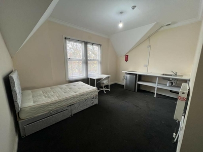 1 bedroom detached house for rent in Gregory Boulevard, Nottingham, Nottinghamshire, NG7