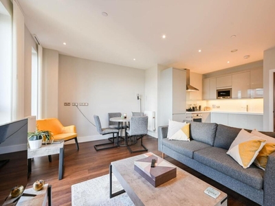 1 bedroom flat for rent in Avalon Point, Tower Hamlets, London, E14